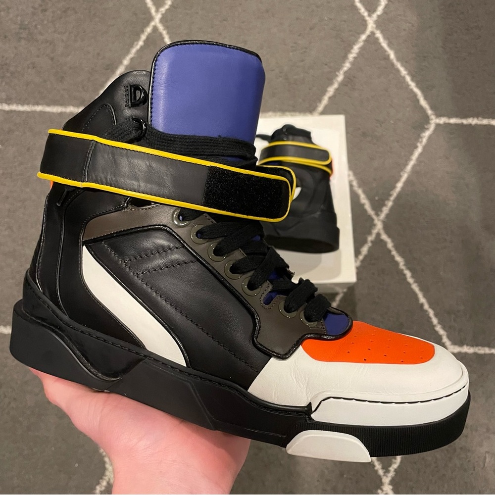 Barely worn Givenchy Tyson High Top Shoes
